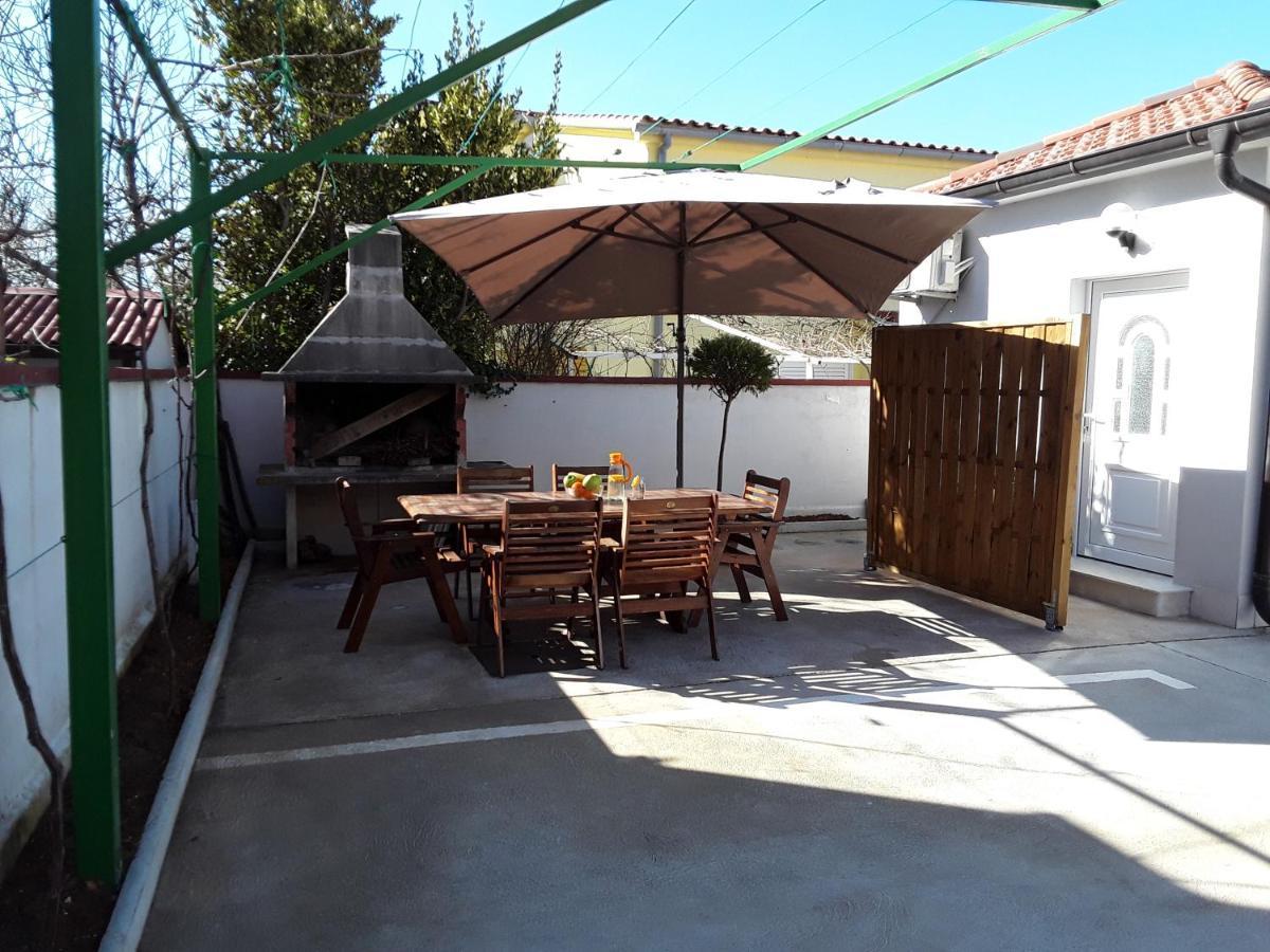 Zaton Apartmani M. Ilesh Bagian luar foto