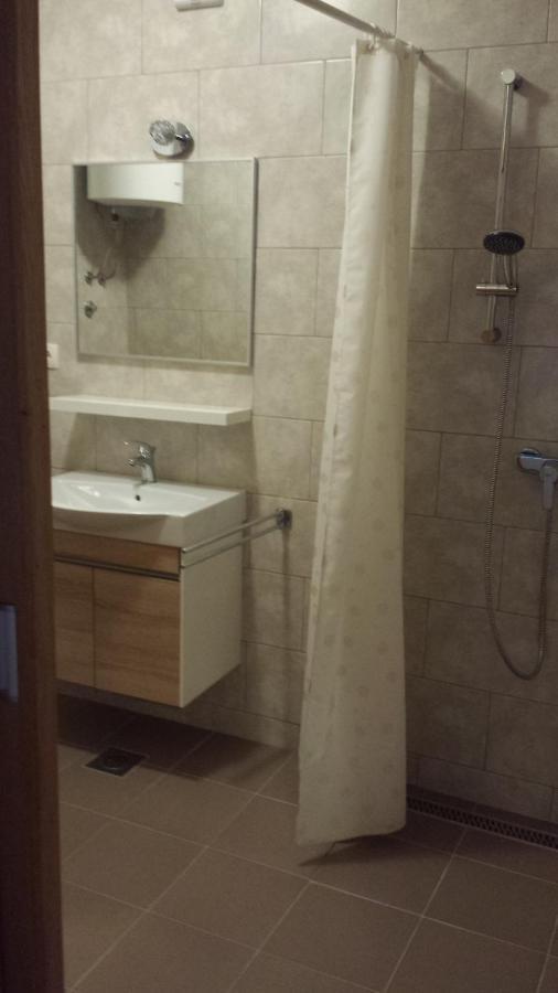 Zaton Apartmani M. Ilesh Bagian luar foto